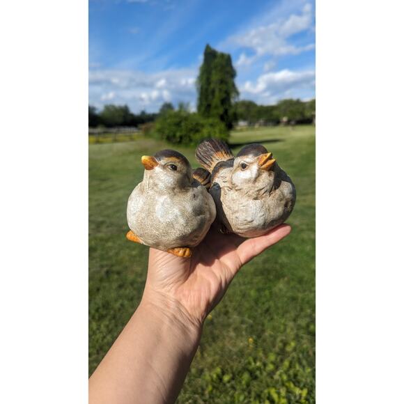 2 Ceramic Hand-painted Bird Home/ Garden Decor - Picture 7 of 8